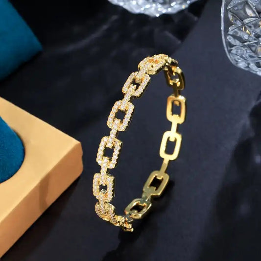 Zya Bracelet in Gold