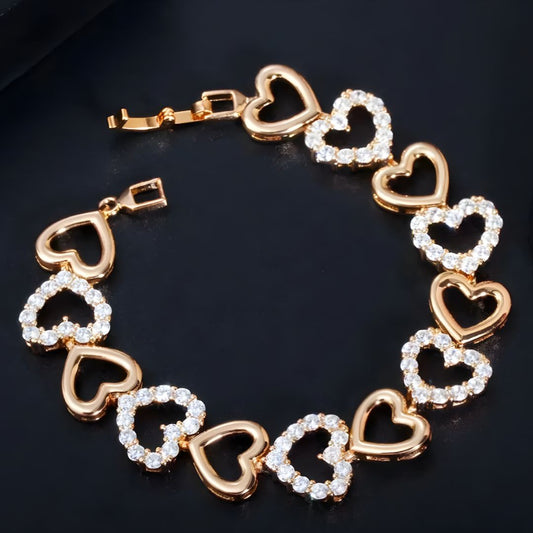 Hestia Heart Bracelet in Gold